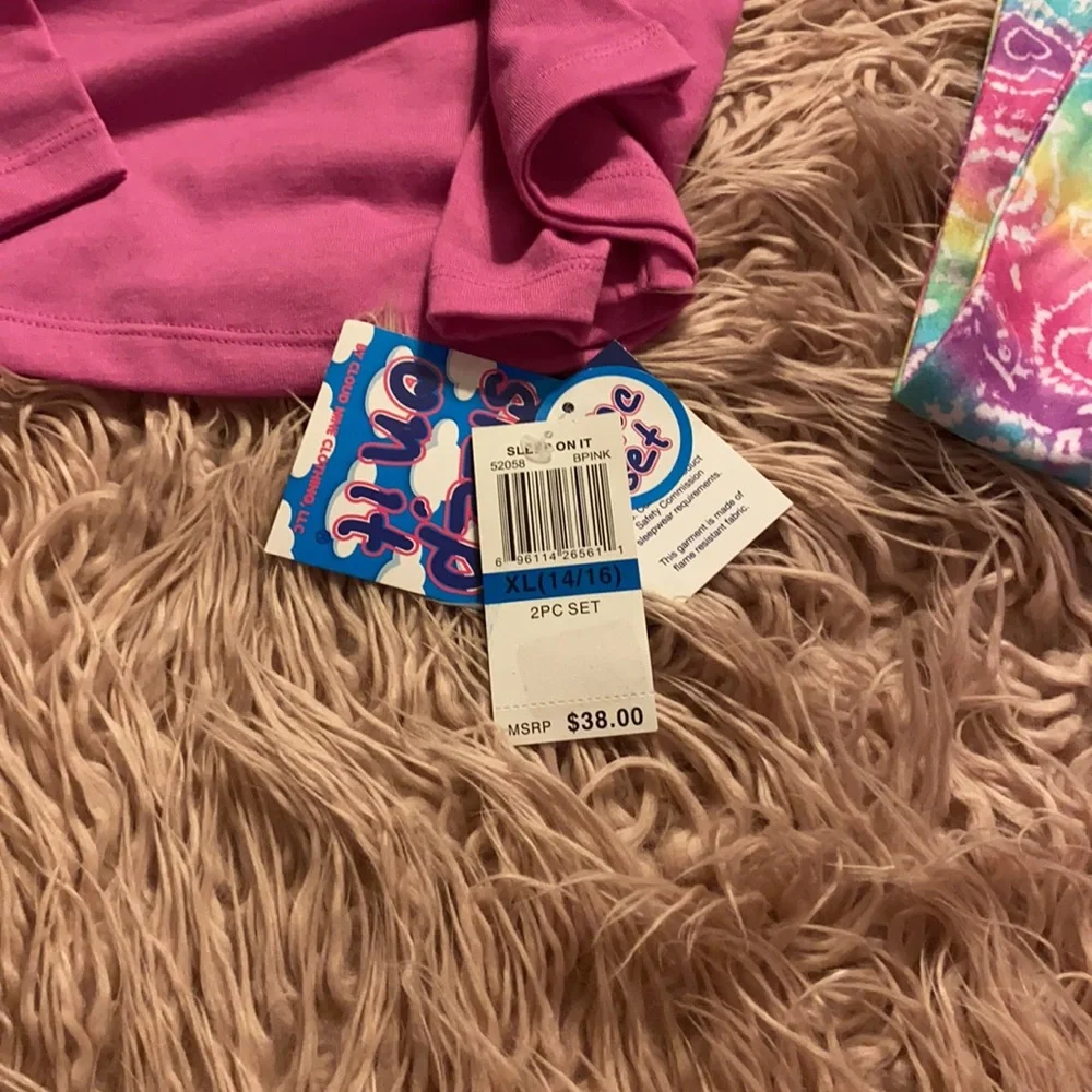 NWT Macy's Sleep On It Girls Pajama Set
